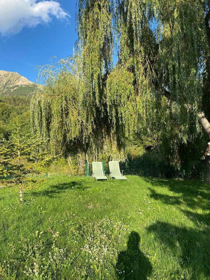 Maison Refaite A Neuf En Pleine Nature Puy-Saint-Eusebe Екстер'єр фото