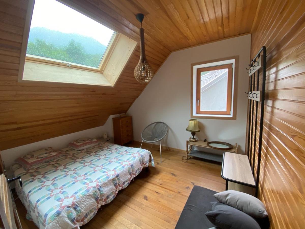 Maison Refaite A Neuf En Pleine Nature Puy-Saint-Eusebe Екстер'єр фото